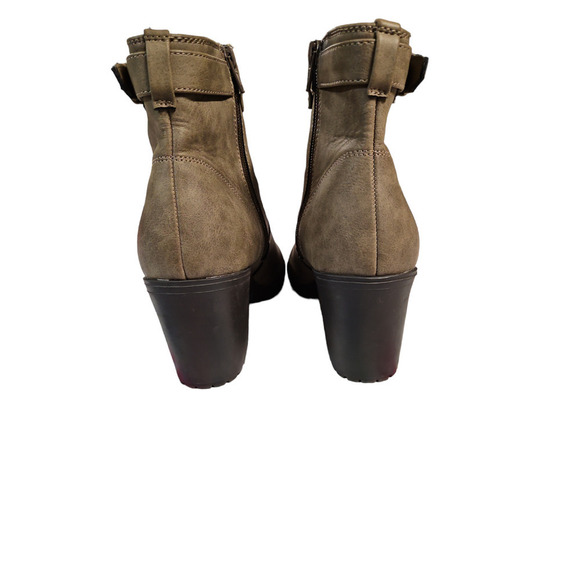 Report Medium Heel Ankle Boot - Picture 10 of 10